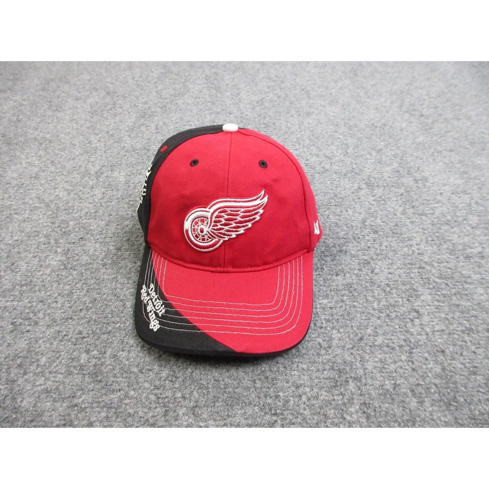 Detroit Red Wings Hat Cap Strap Back Mens One Size Red Black NHL Hockey '47